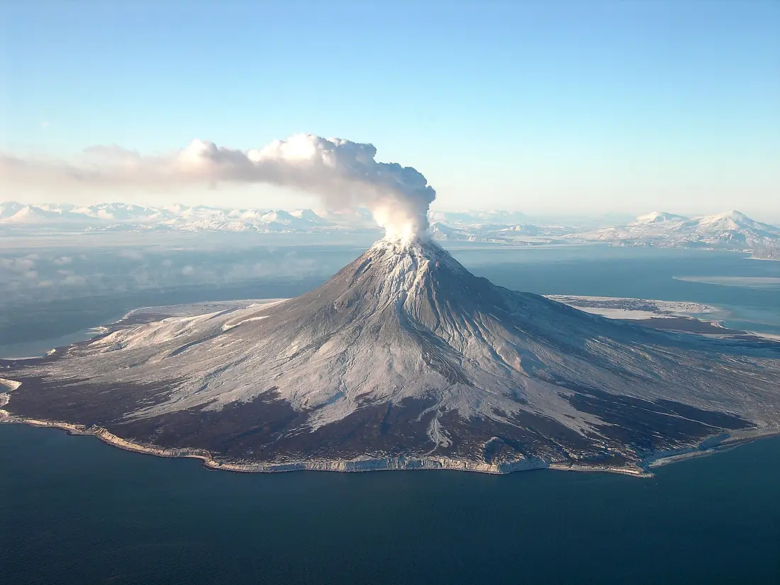 Augustine volcano Jan 24 2006 - Cyrus Read