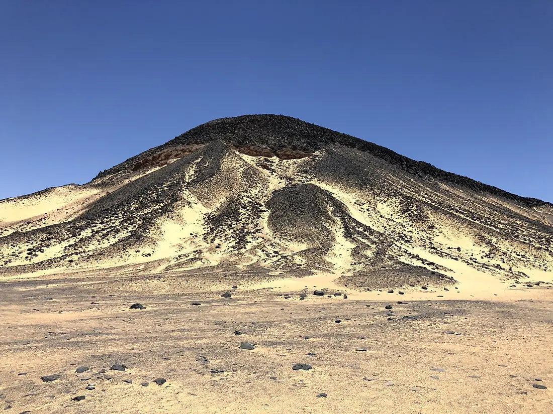 Black Desert, Egypt 01