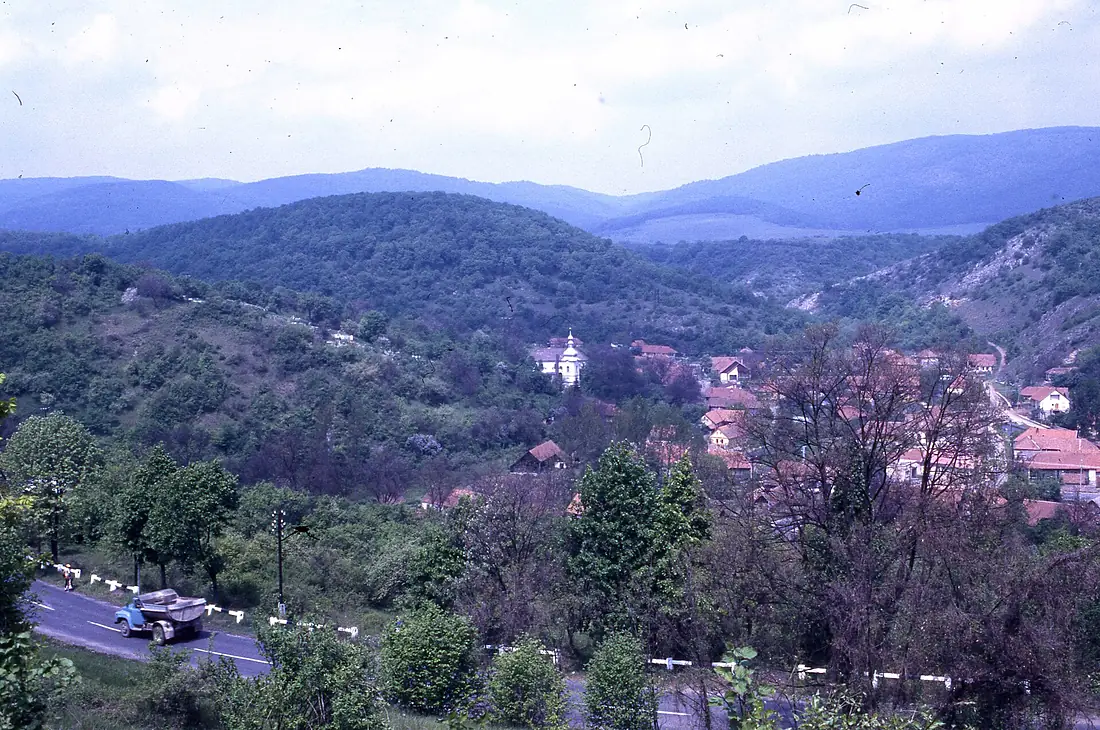 Phil and Soviet tipper truck, Bukk Mountains (19932251910)