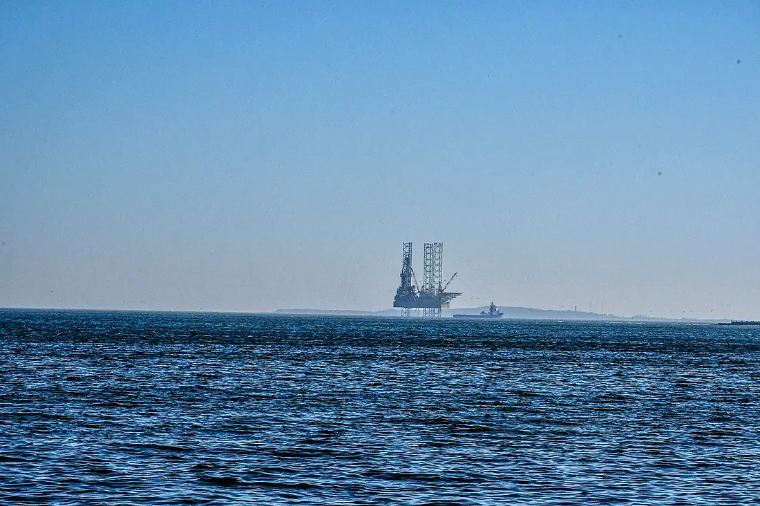 Caspian Sea and Oil platform