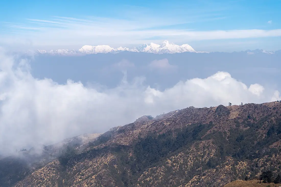 2024-03-10 Lhotse, Everest, Makalu and Chomo Lonzo seen from Singalila National Park