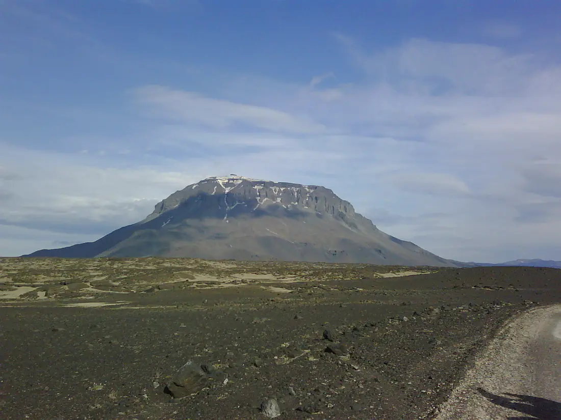 Herðubreið - panoramio