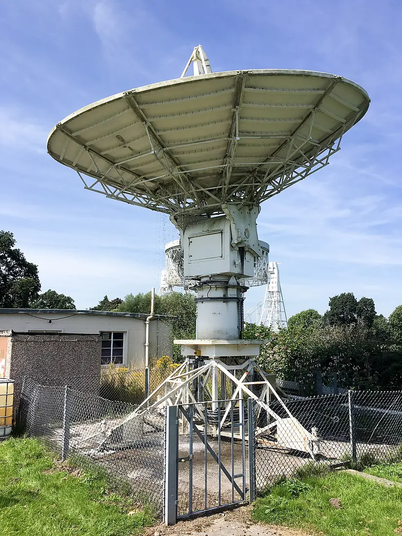 7m telescope, Jodrell Bank Observatory 2016 001