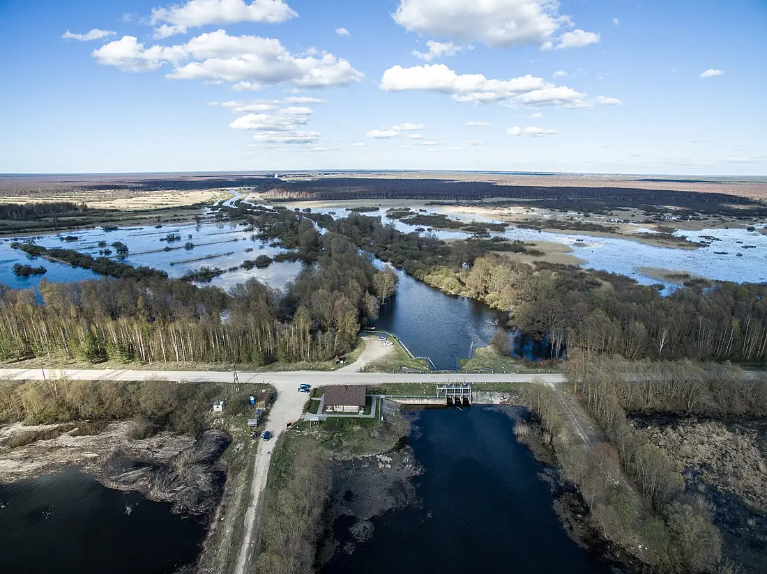 Lubāns no putna lidojuma - panoramio - BirdsEyeLV (1)