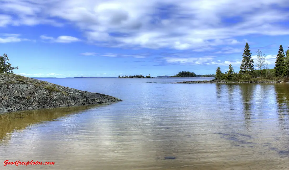 Looking-out-into-lake-nipigon.jpg - panoramio