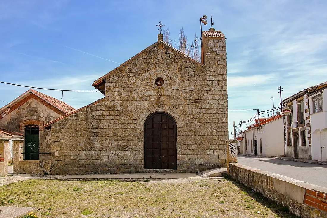 Ermita en la estación de La Cañada