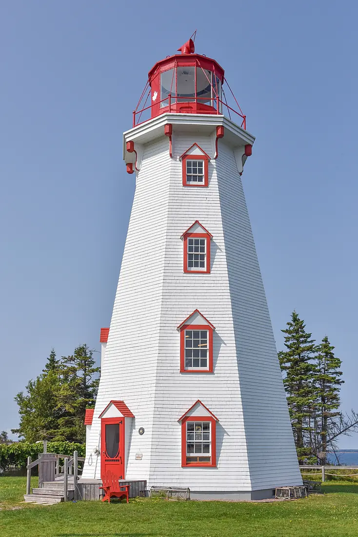 2021-08-23 01 Panmure Island Lighthouse, PEI Canada - front