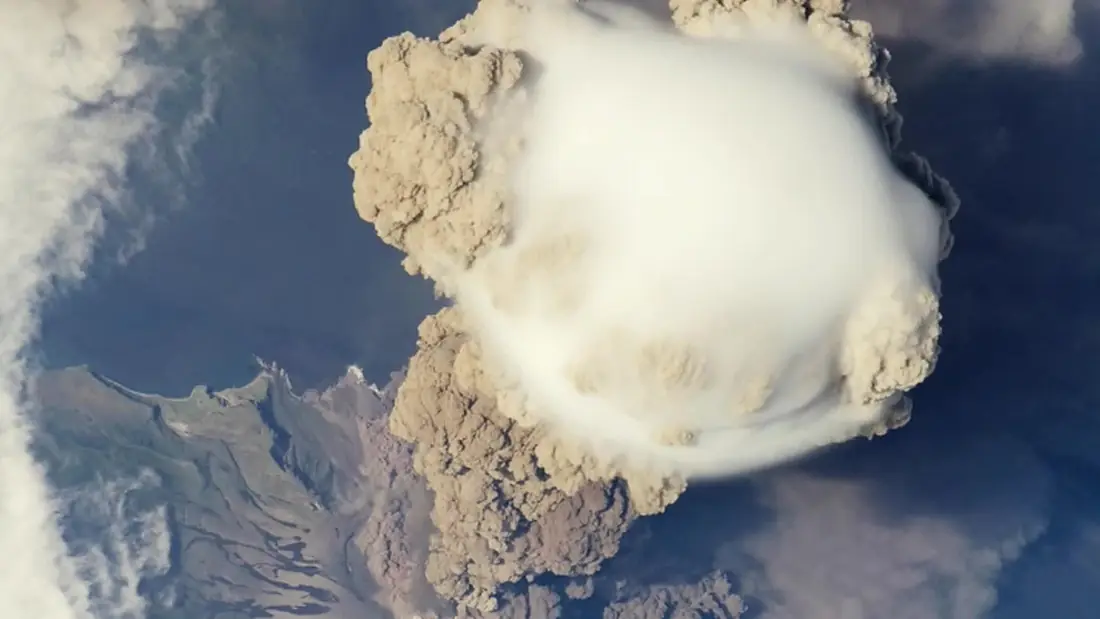 How Do Active Volcanoes Change Clouds? (15602768739)
