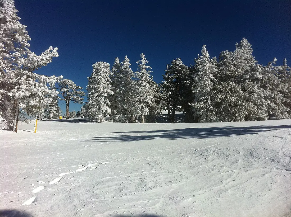 Mountain High East, Wrightwood California, December 2010 - panoramio