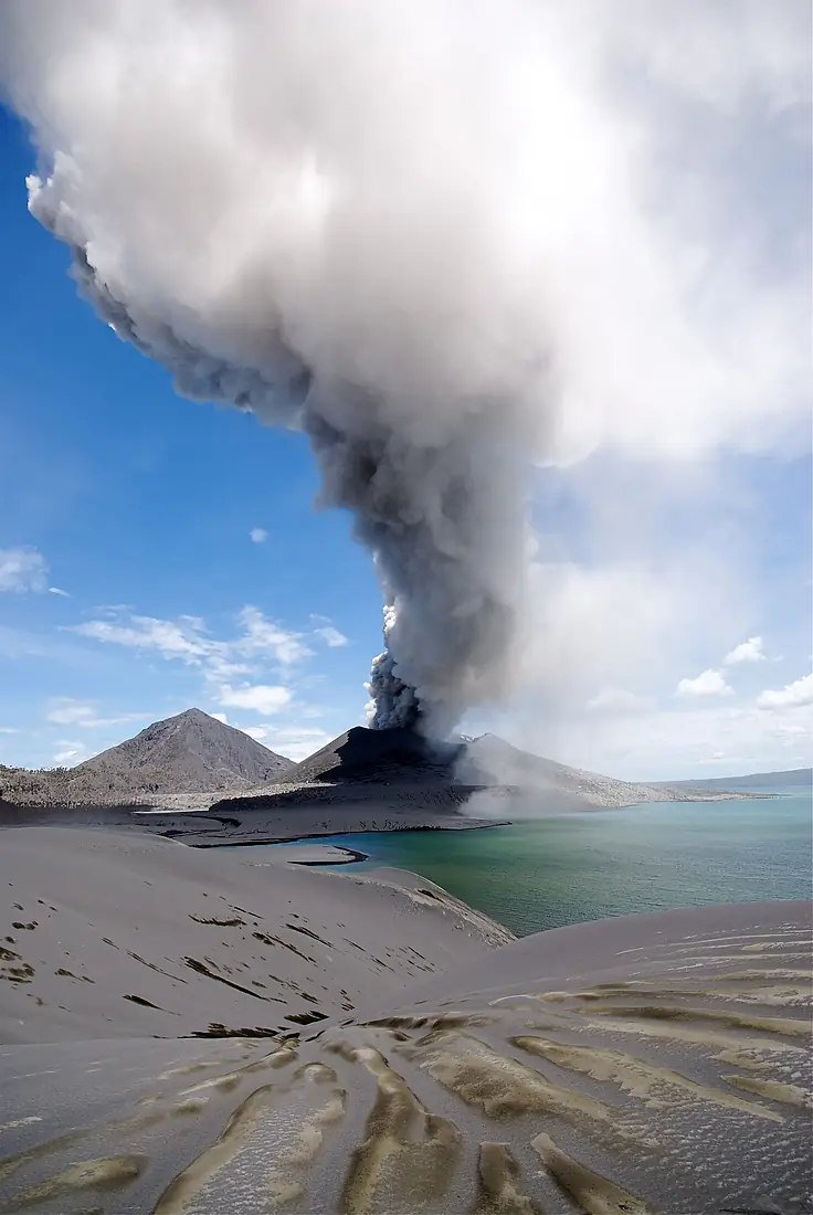 Tavurvur volcano 2