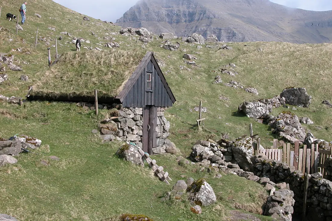 Cottage northwest of Gasadalur