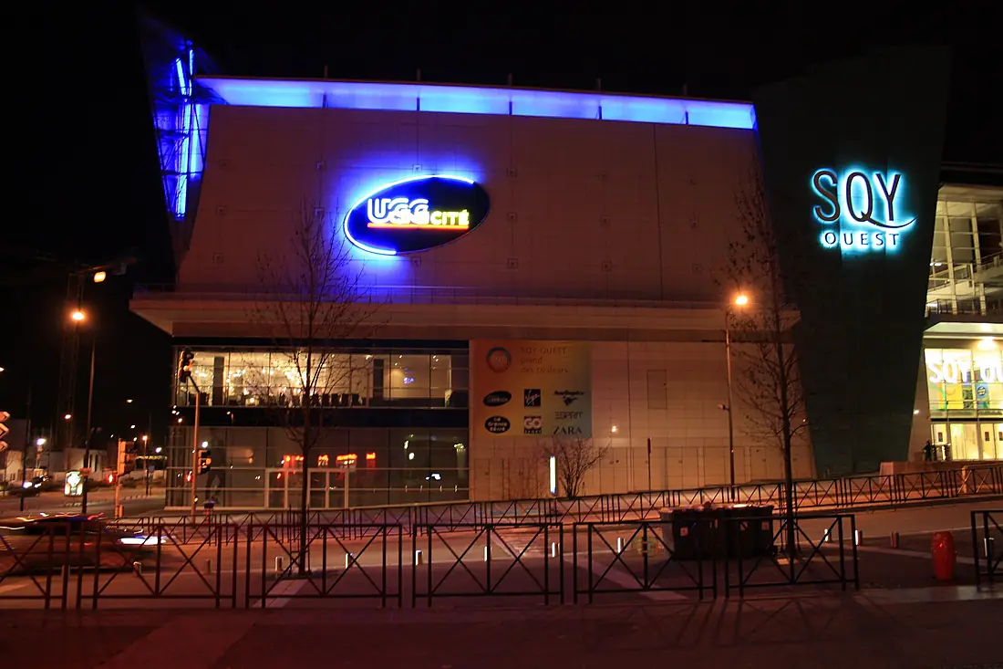 Saint Quentin en Yvelines de nuit 2011 11