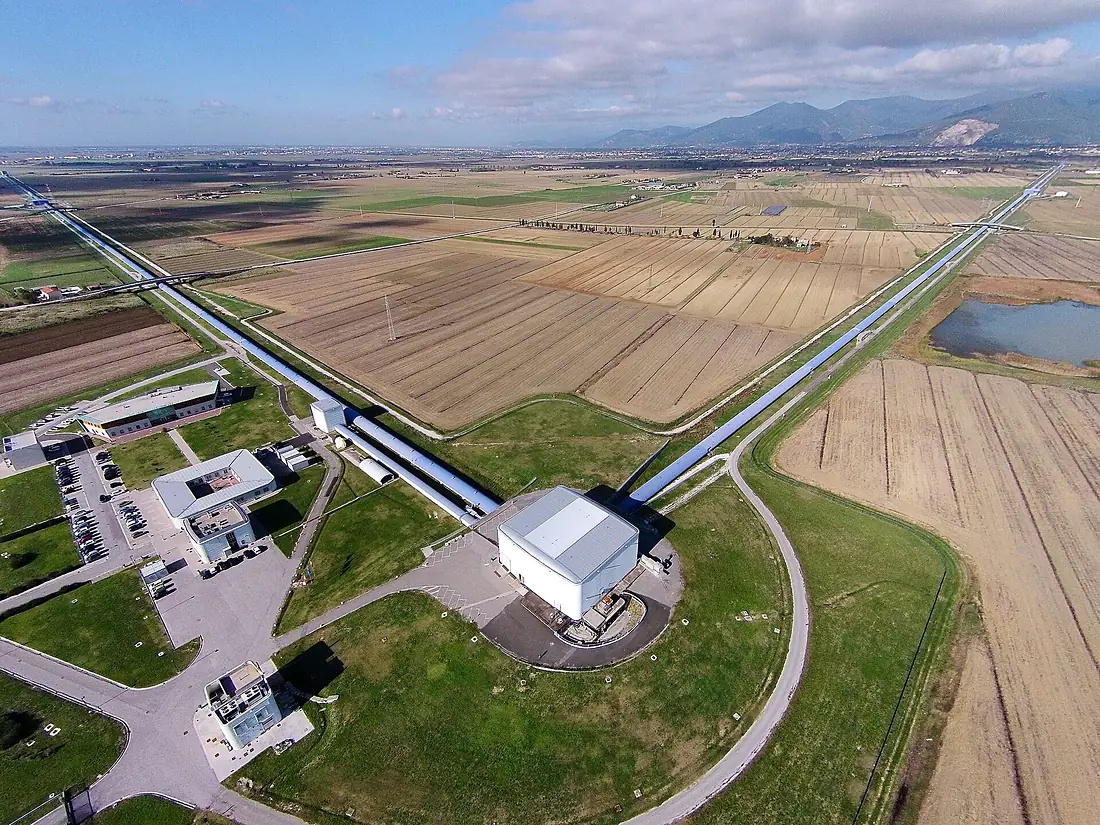 VirgoDetectorAerialView