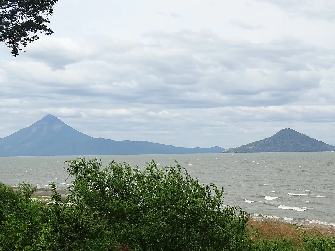 View of Lake Xolotlan and Momotombo Volcano - En Route to Leon - Nicaragua (30748896873)