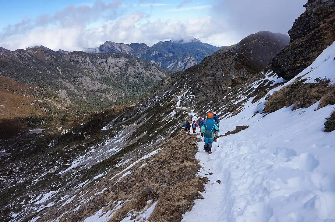 Xue Mt. hiking group